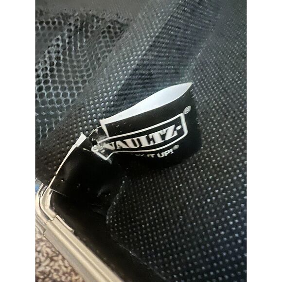 Vaultz Super Mario Bros. Locking Supply Box Pencil Storage Case No Keys - Picture 5 of 5